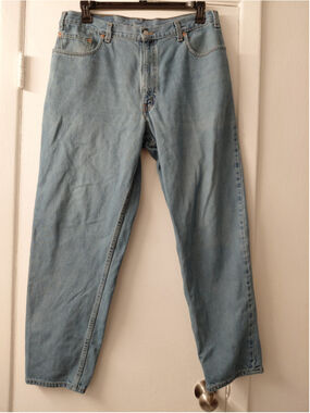 Men's Vintage Red Tab 560 Levi's Loose Fit Tapered Leg Distressed 1990's